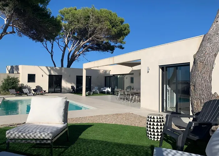 Vila Laricio Bonifacio (Corsica)