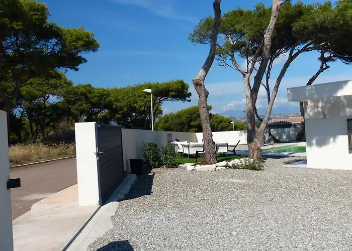 Vila Laricio Bonifacio (Corsica)